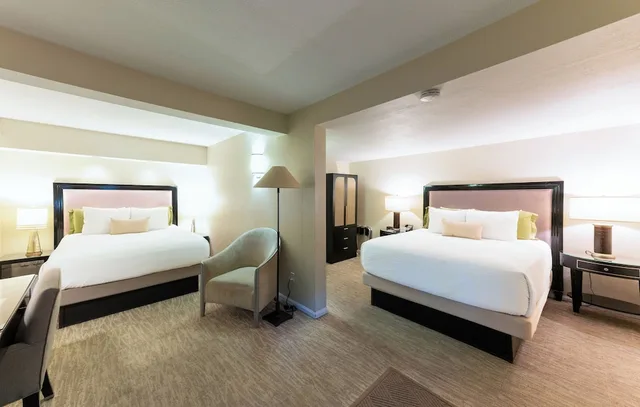 استوديو بسريرين كوين، Coast Village Inn - Santa Barbara 5/7