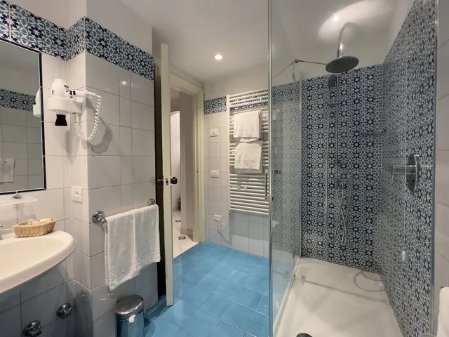 Standard, Triple, 1 Queen and 1 Single Bed, Hotel Villa Di Sorrento 5/6