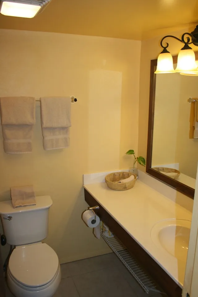 Superior, King Bed, Ocean View, Hotel On The Cay 9/10