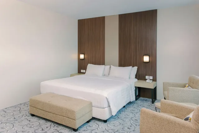 جناح جونيور، Aston Gorontalo Hotel & Convention Center 2/6