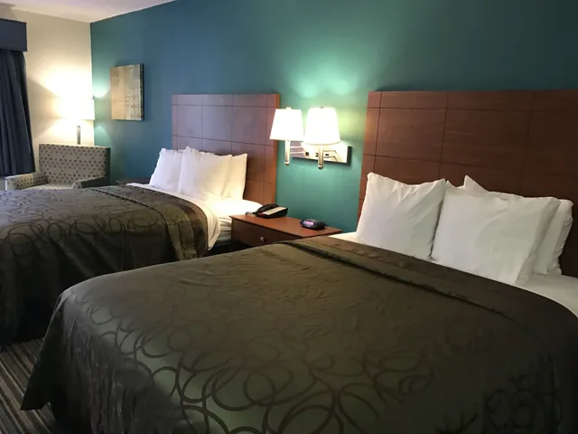 غرفة قياسية بسريرين كوين، Best Western Tallahassee-Downtown Inn & Suites 9/10