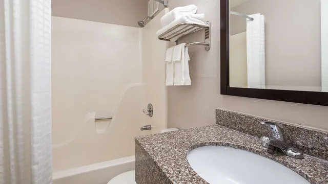 غرفة بسرير كينج، Florence Inn 3/4