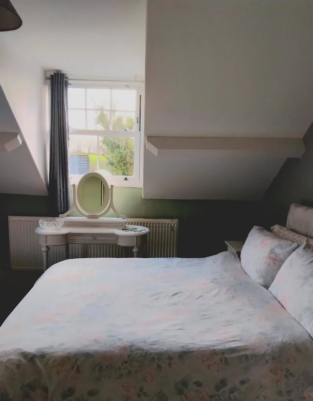 غرفة بسريرين منفصلين بحمام مشترك، The Countryman Hotel - B&B 6/10
