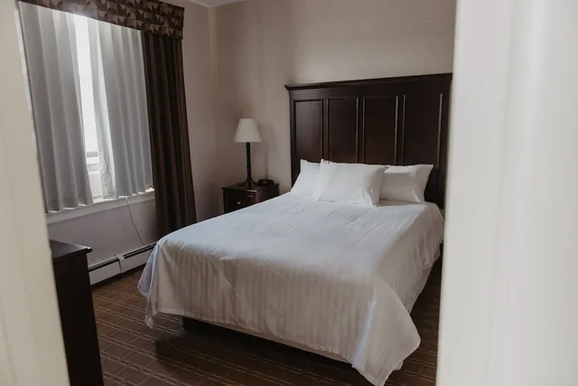 City, Double Bed، Prince Arthur Waterfront Hotel & Suites 5/8