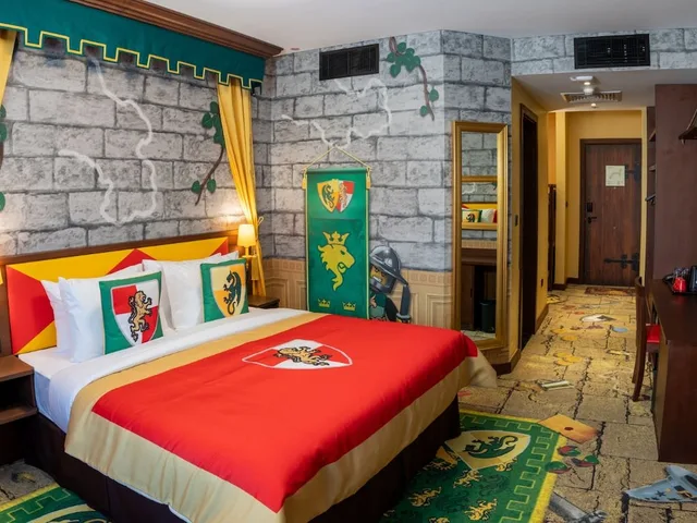 Theme, Kingdom, Trundle Bed، LEGOLAND Hotel Dubai 1/4
