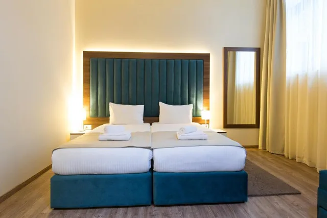 غرفة اقتصادية مفردة بسرير مزدوج، Marquise Hotel 1/3