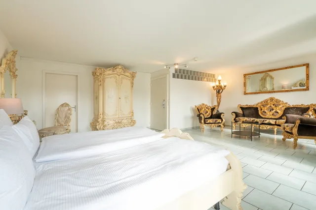 Honeymoon, Suite, 3 King Beds, Altstadt Hotel Magic Luzern 1/9