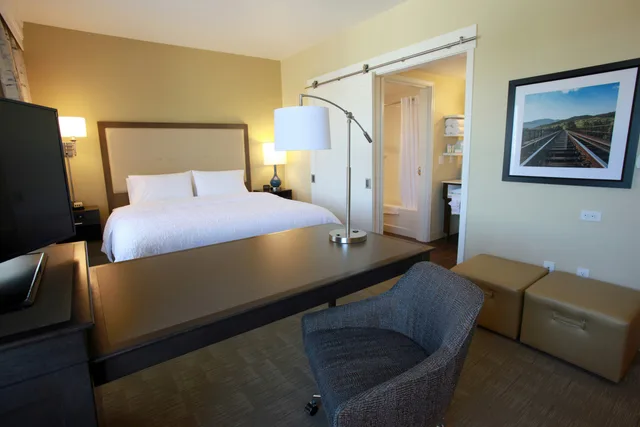 جناح بسرير كينج بغرفة نوم واحدة، Hampton Inn & Suites Boise/Nampa at the Idaho Center 1/2