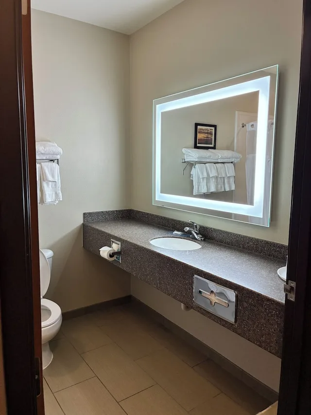 غرفة قياسية بسريرين كوين، Comfort Inn & Suites Sterling CO 7/7