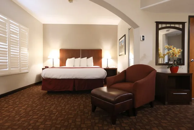 جناح بسرير كينج لذوي الإعاقة، Best Western Lanai Garden Inn & Suites 3/5