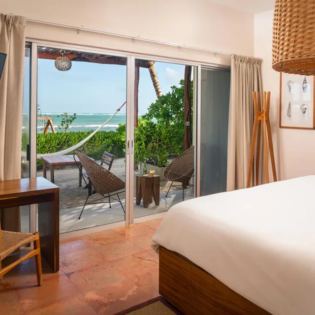 غرفة بسرير كينج بإطلالة على البحر، Mereva Tulum by Blue Sky (ex. Blue Sky Hotel Boutique) 5/8