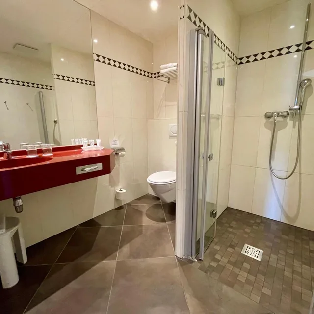 Room, King Bed, Land View، Morada Strandhotel Ostseebad Kuhlungsborn 6/6