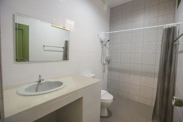 غرفة ديلوكس بسرير مزدوج بشرفة، Iroom Boutique House 3/4