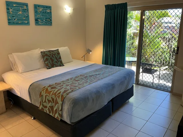 Motel, Queen Bed، MISSION REEF RESORT 1/6