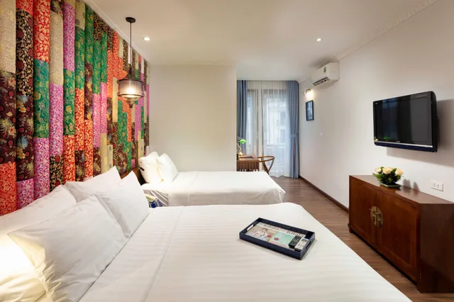 جناح جونيور بسرير كوين بشرفة، Hanoi Media Hotel and Spa 1/5