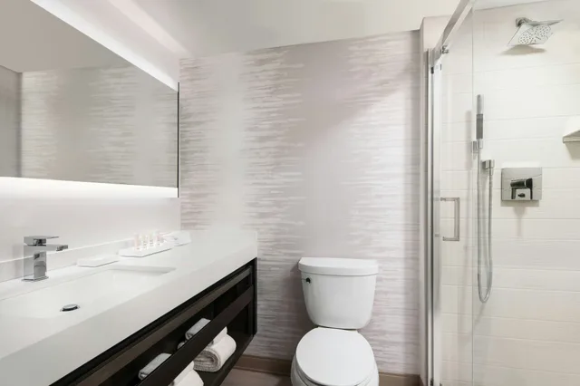 غرفة بسرير كينج، Torrance Marriott Redondo Beach 10/10