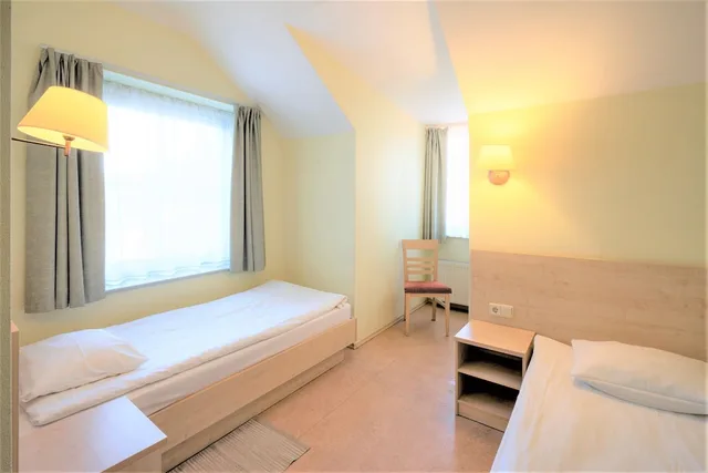 Twin Room with Private External Bathroom، Rija Domus Hotel (Riga) 4/10