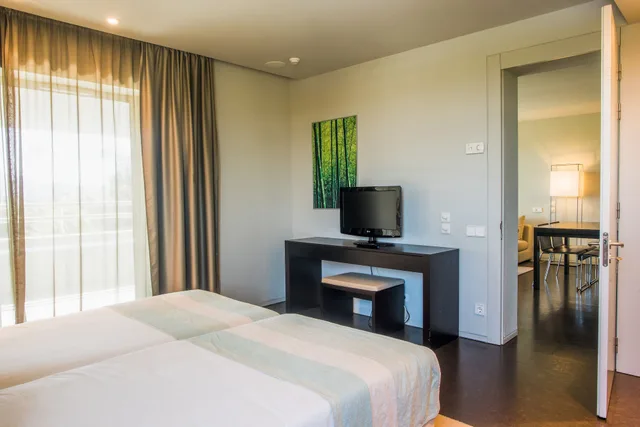1 Bedroom, Premium, Apartment, River View, The Pearl Troia 2/7