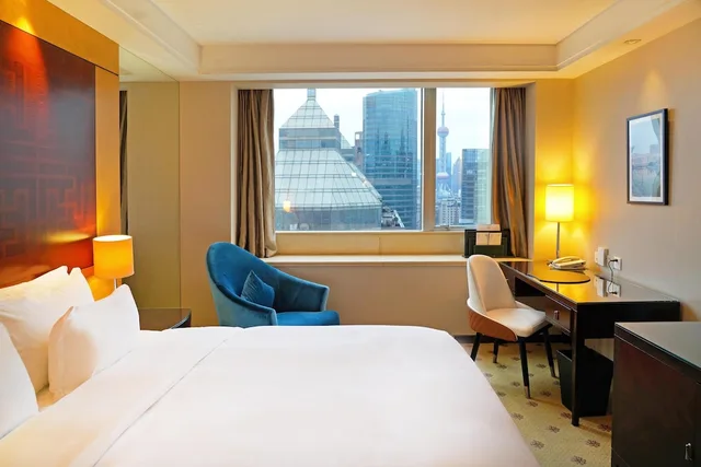 غرفة تنفيذية بسرير كوين، Radisson Collection Hyland Shanghai 1/10
