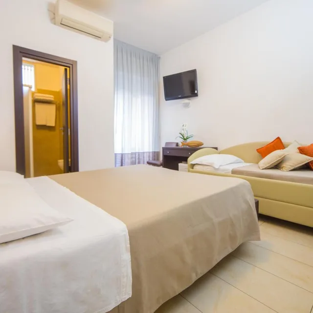 Room, Quadruple, Mediterraneo Hotel and Suites 1/1