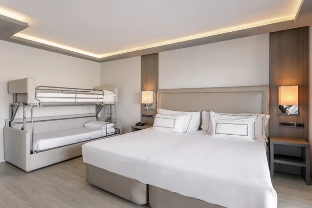 Grand, Double Bed, Melia Alicante 8/10