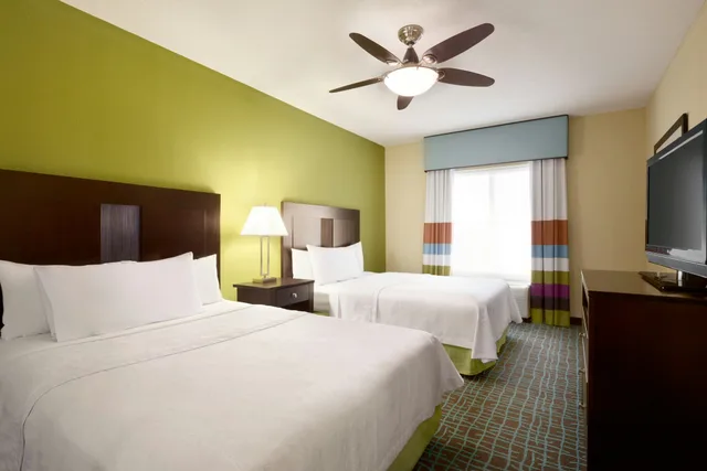 جناح بسرير كينج وسريرين كوين لذوي الإعاقة، Homewood Suites by Hilton Fort Myers Airport/FGCU 3/7