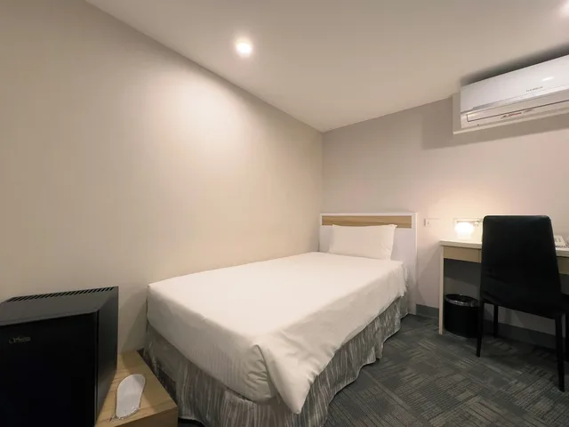 غرفة قياسية مفردة بسرير فردي، 9ine hotel 1/3