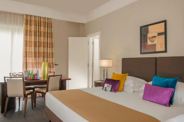 جناح بسرير كينج، Crowne Plaza St Peter S 4/8