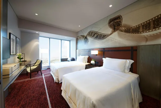 Celebrity, Grand, House, Twin Beds، Studio City Macau 1/1