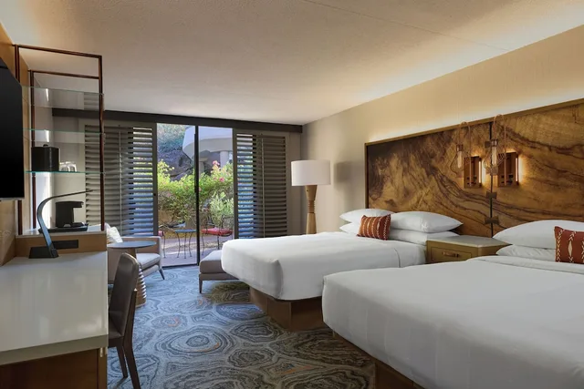 غرفة ديلوكس بسريرين كوين بشرفة، Phoenix Marriott Resort Tempe At the Buttes 3/10