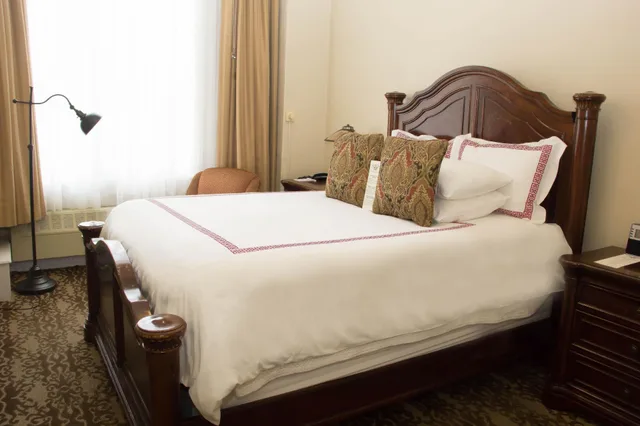 1 Bedroom, Romance, Suite, No Air Condition، Chancellor Hotel on Union Square 2/3