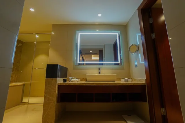 Grand, Suite, King Bed, The Grand Lux Hotel 2/2