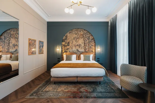 غرفة بريميوم بسرير كينج، Hotel Indigo Krakow Wawel Castle by IHG 1/8