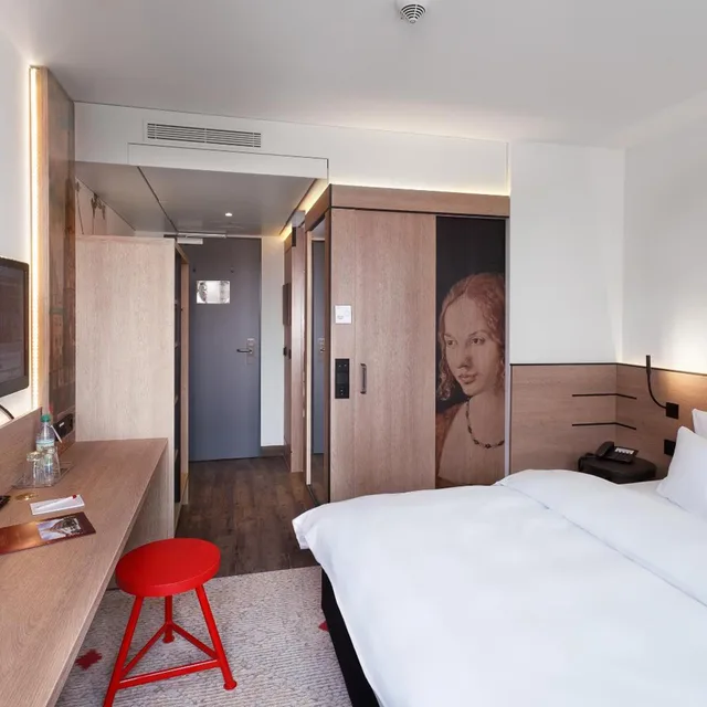 غرفة كومفورت بسرير كينج، Sorat Hotel Saxx Nurnberg 8/10