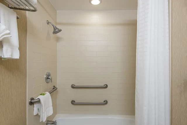 غرفة قياسية بسرير كوين لذوي الإعاقة، HOLIDAY INN EXPRESS PRINCETON SOUTHEAST 6/6