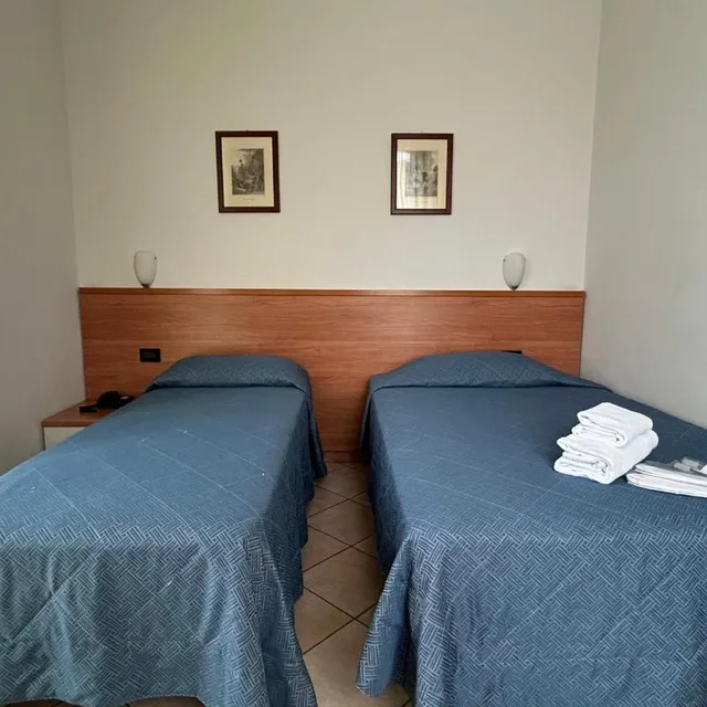 غرفة بسريرين منفصلين، Albergo Salerno 4/5