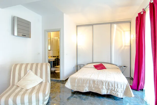 استوديو بشرفة، Apartments Duje 1/2