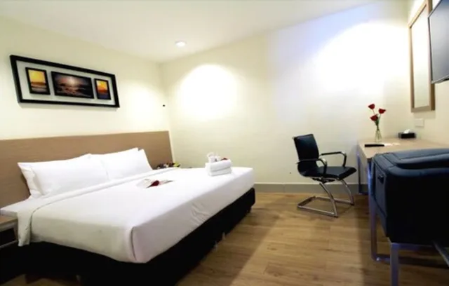 Standard, King Bed, No Window، Hotel Pudu Plaza 2/3