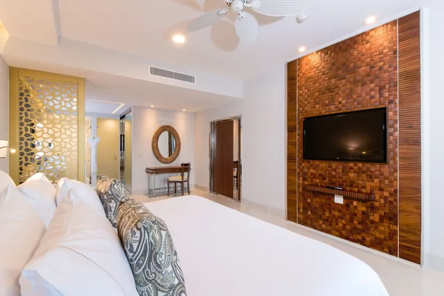3 Bedrooms, Loft, 2 King Beds, 2 Queen Beds, Ocean View, Garza Blanca Resort Spa Los Cabos 5/9