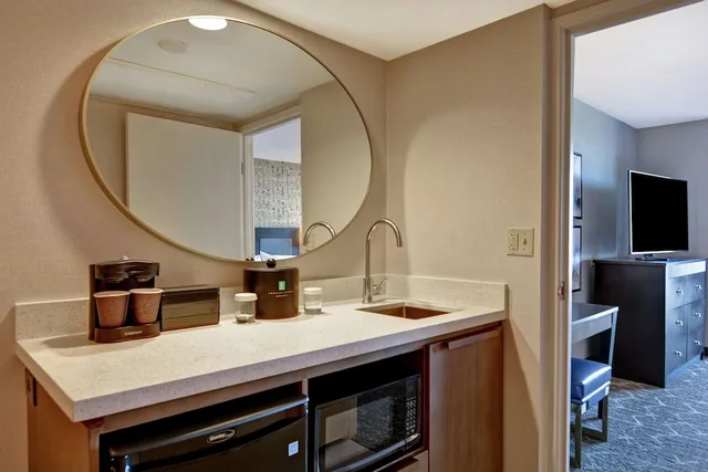 Suite, King Bed, Sofa, Accessible, Embassy Suites by Hilton Minneapolis Airport 8/9