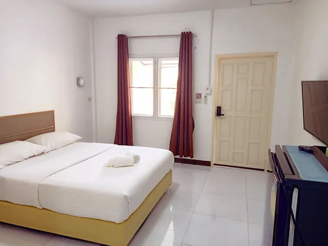 غرفة قياسية بسرير مزدوج، Goldenville 2/8