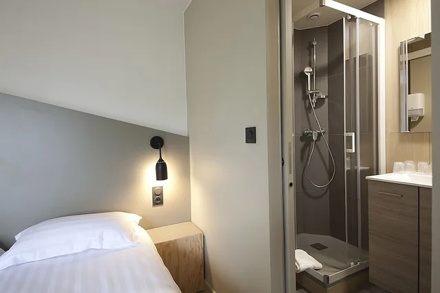 Standard, Twin Beds, Brit Hotel Arverne - Clermont Sud 3/4