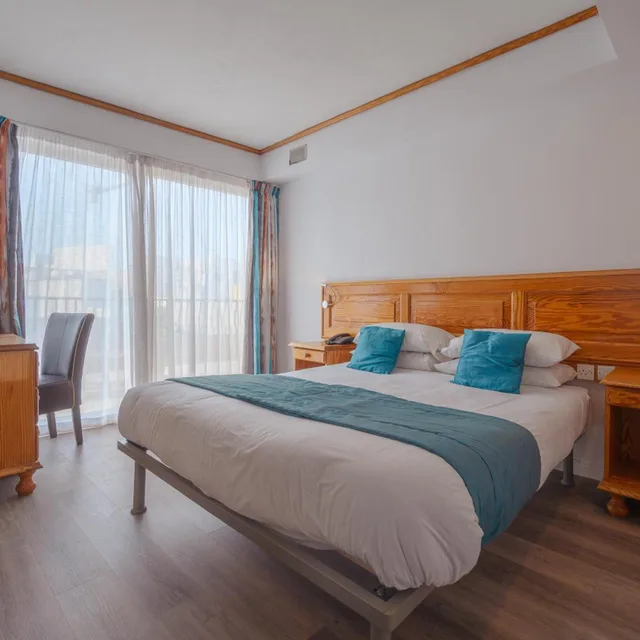غرفة بسرير مزدوج بجاكوزي، Gillieru Harbour 3/7