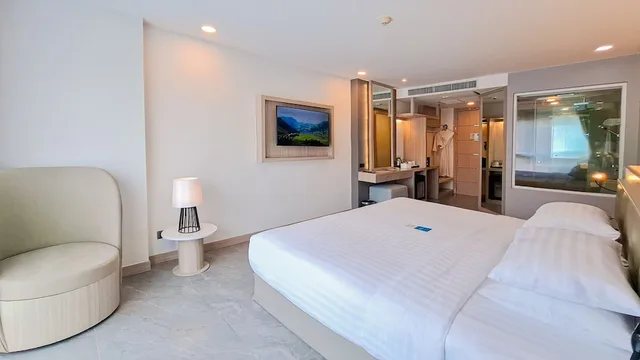 غرفة بريميوم سوبيريور بسرير كينج، Clarian Hotel Beach Patong 10/10