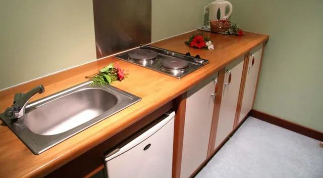 غرفة قياسية ثلاثية بسرير كوين وسرير فردي، Hotel Hibiscus 8/9