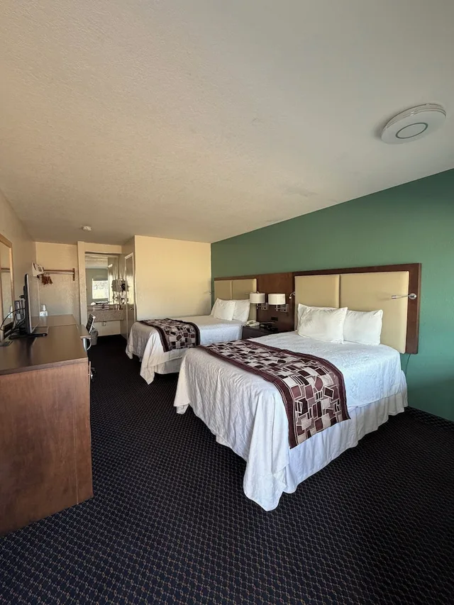 غرفة بسريرين مزدوجين، Americas Best Value Inn Garden City 4/6