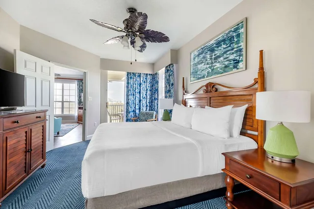 غرفة بسرير كينج وسريرين منفصلين بغرفتي نوم، Hilton Vacation Club Grande Villas Orlando 1/3