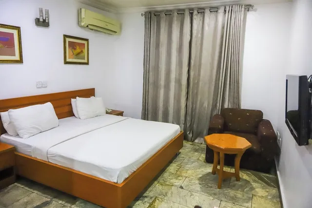 غرفة كلاسيكية بسرير كينج، 3j Apos S Hotel Ltd 1/4