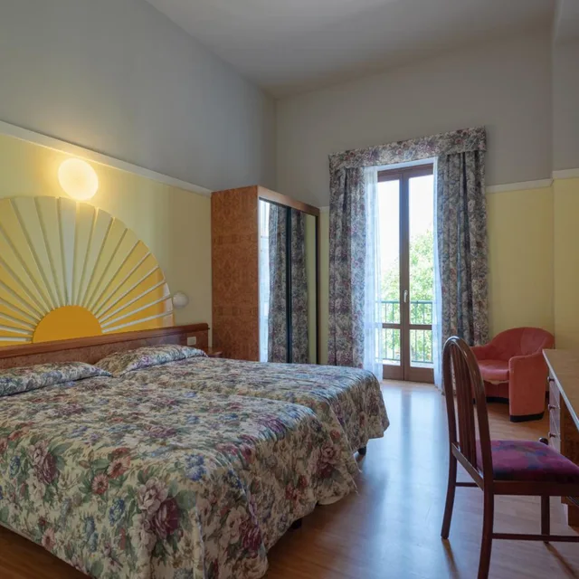 غرفة بسرير مزدوج أو سريرين منفصلين، Park Hotel Jolanda 4/10