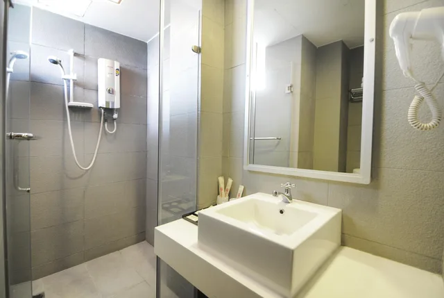 غرفة ديلوكس بسريرين منفصلين، Celyn City Hotel 2/2